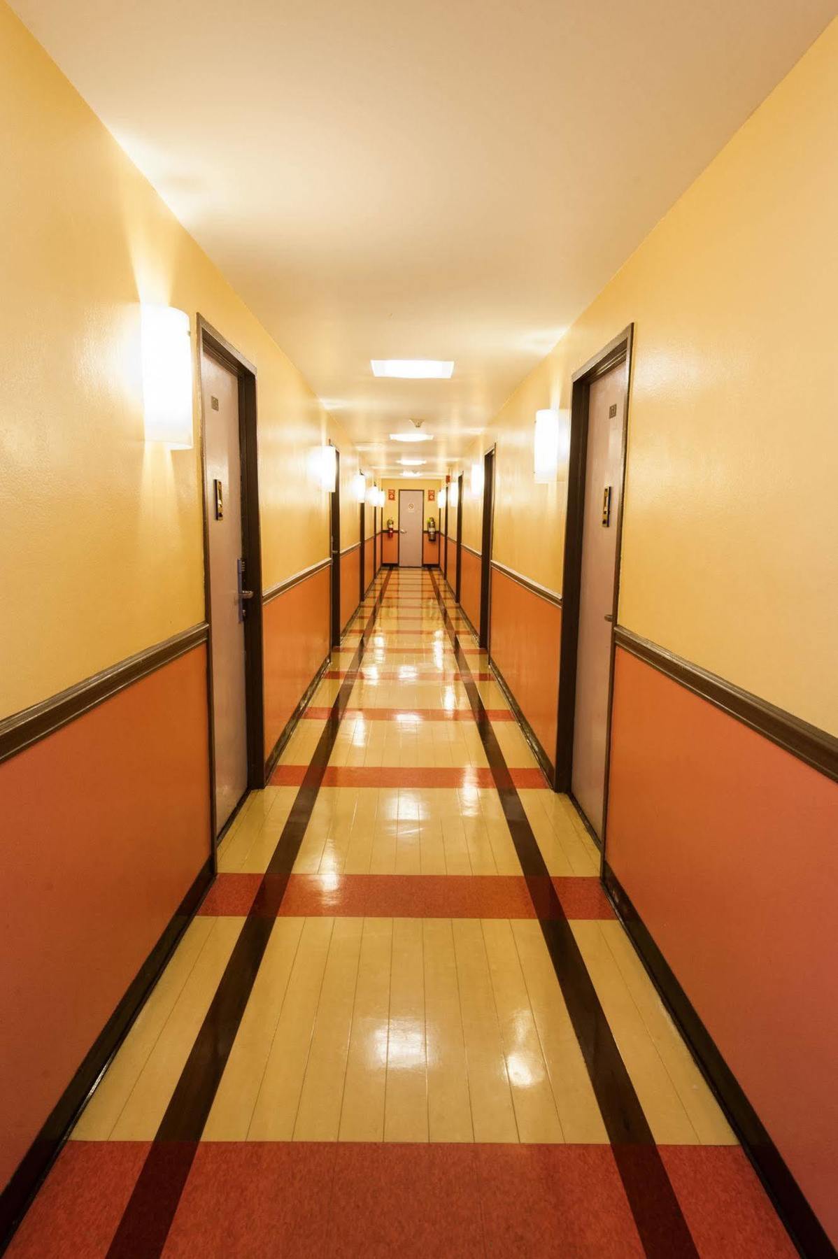 Hotel Summer Dorms